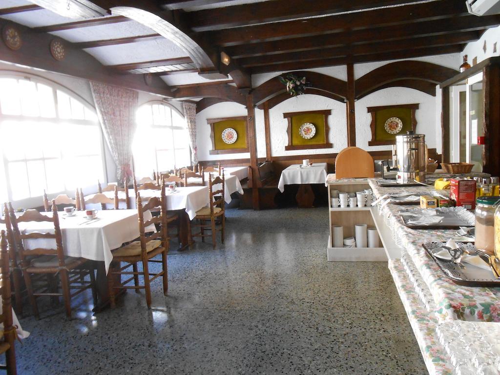 Hotel Marbella Roses Dış mekan fotoğraf